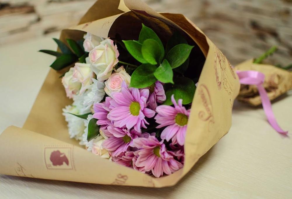 Букет цветов из: Розы и Хризантемы в Пригорске