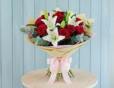 Букет цветов из:  Лилии и Розы в Пригорске