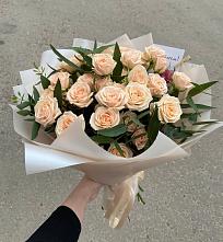 Букет Кремовые розы Латте в Пригорске