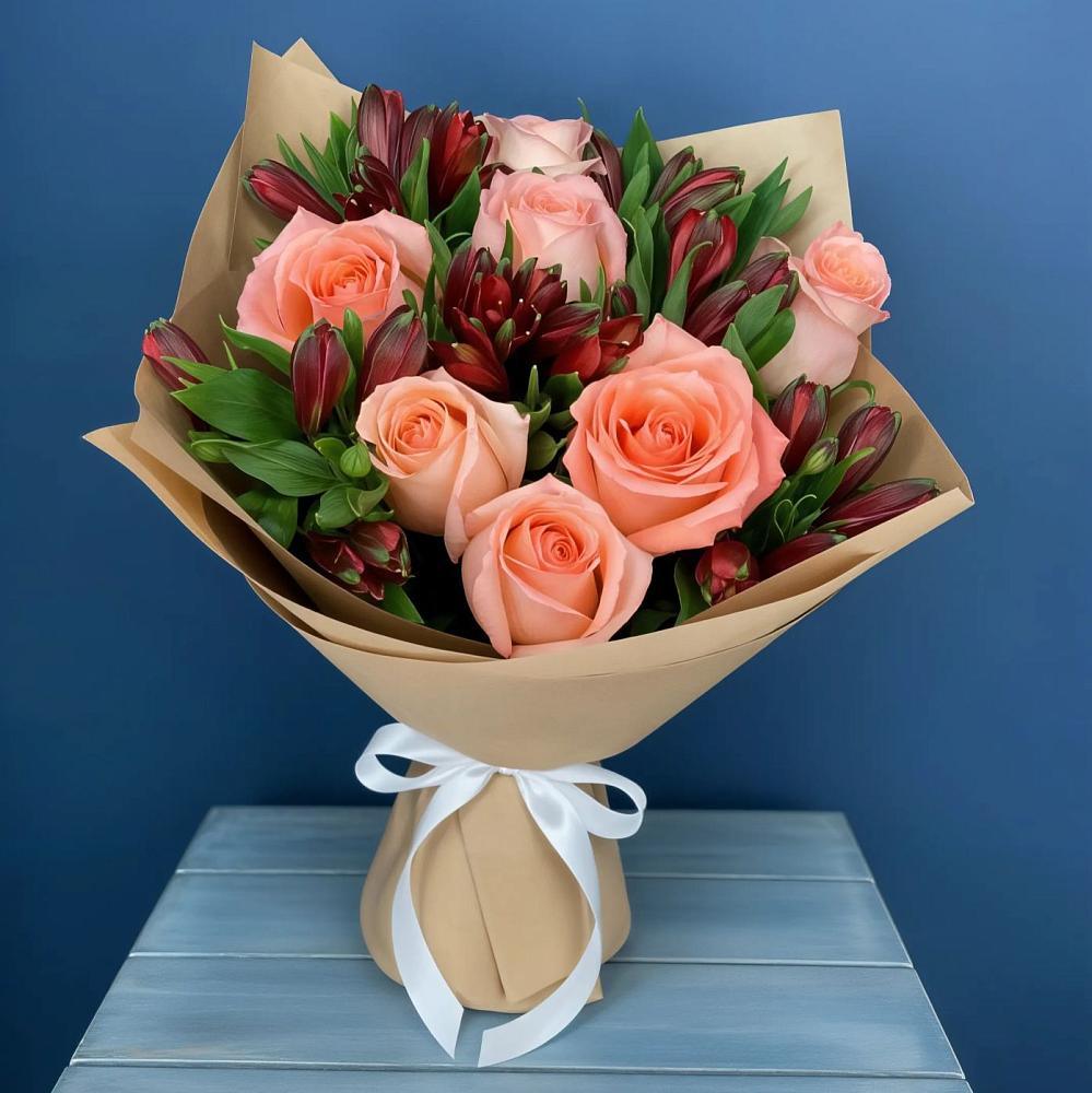 Букет цветов из: Розы и Альстромерии в Пригорске