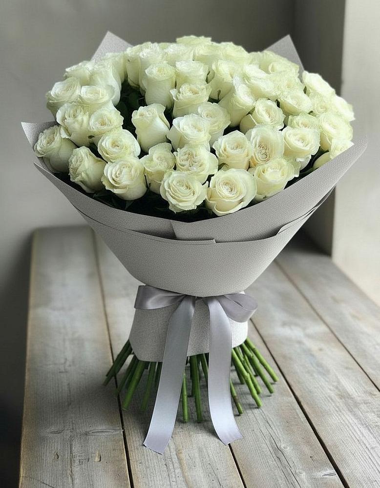 Букет 35 Белых роз в Пригорске