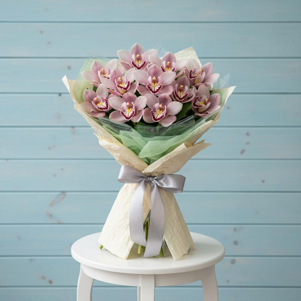 Букет цветов из: Орхидеи и Розы в Пригорске