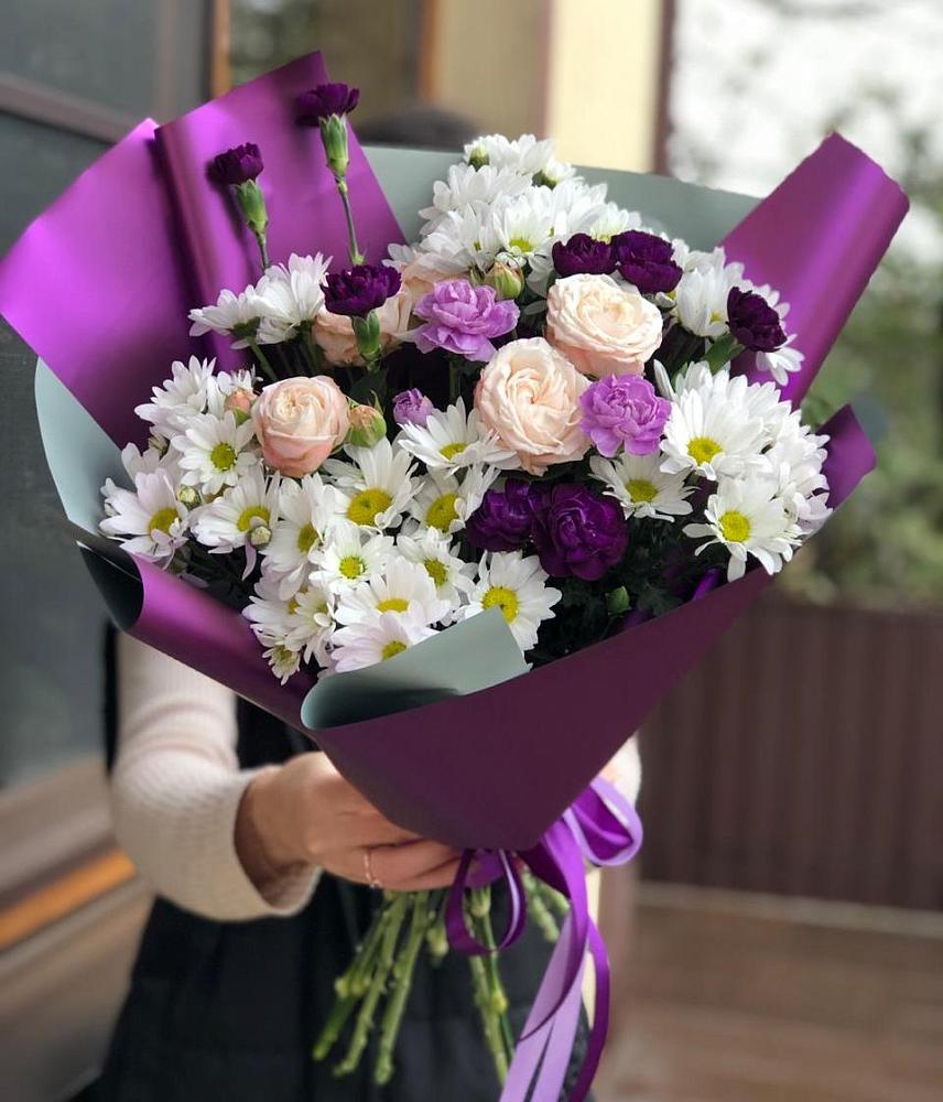 Букет цветов из: Хризантемы, Гвоздики и Розы в Пригорске