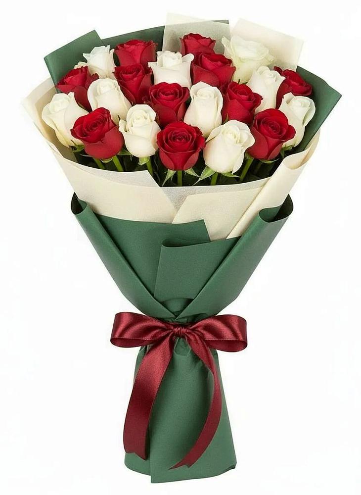 Букет Микс из красных и белых роз в Пригорске