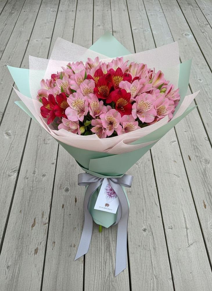 Букет цветов из: Альстромерии в Пригорске