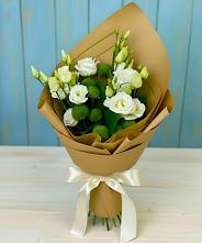 Букет цветов из:  Хризантемы и Лизиантусы в Пригорске