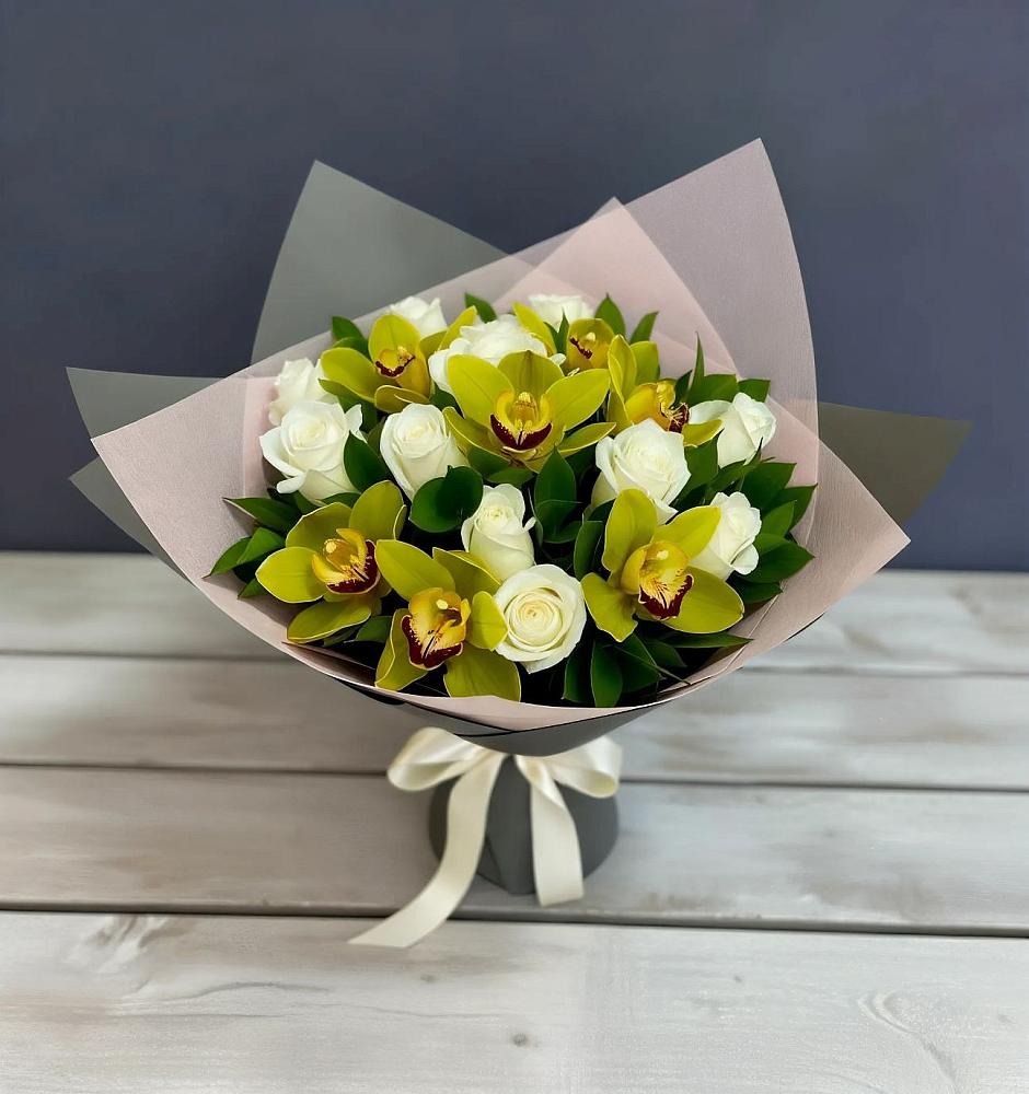 Букет цветов из: Орхидеи и Розы в Пригорске