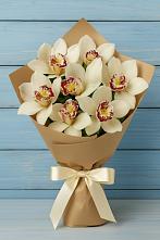 Букет цветов из:  Орхидеи и Розы #REPLACE_PRED# Пригорске